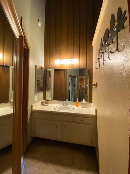 Mammoth Awesome Location-1 Min To Shuttles & Food! Toml-Cpan-11402 Apartment Mammoth Lakes Ngoại thất bức ảnh